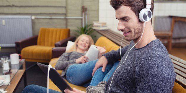 Cómo-mejorar-la-comprensión-de-tu-lectura-escuchando-música-la